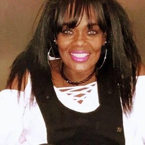 Meet your Posher, Bernadette